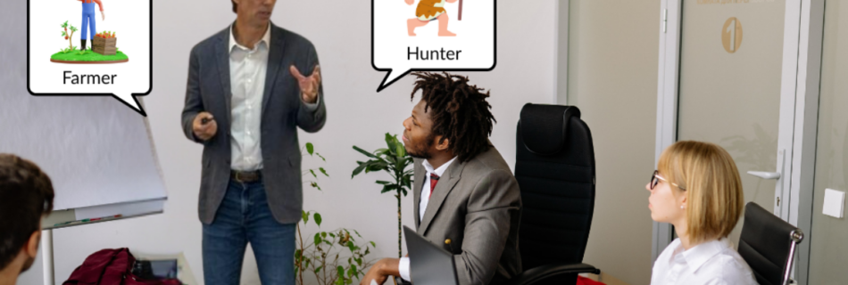 Equipo comercial analizando perfiles Hunter vs. Farmer en ventas